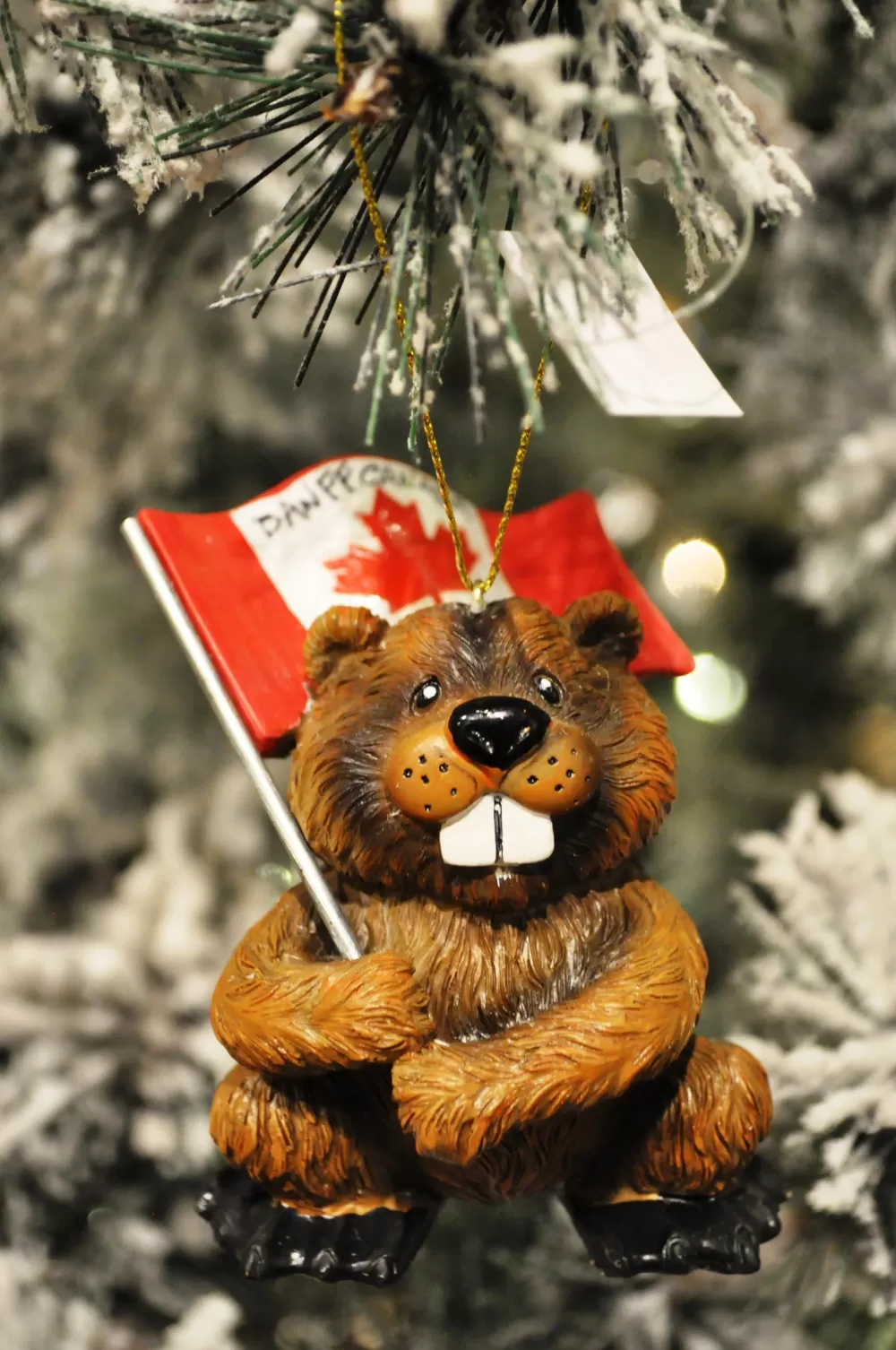 The Spirit of Christmas Banff And Canadiana>Beaver With Flag