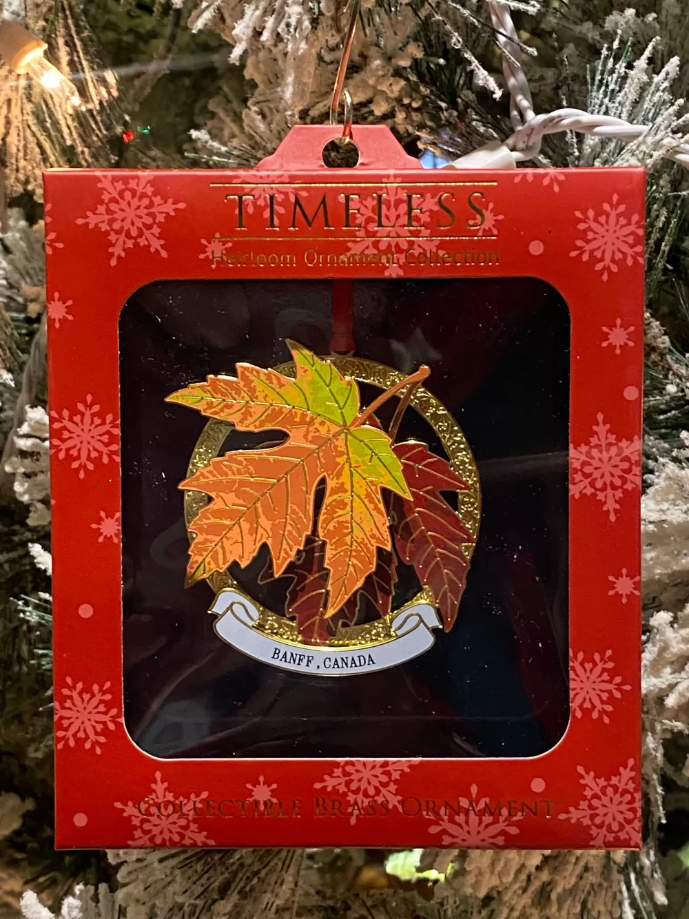 The Spirit of Christmas Banff And Canadiana>Maple Leaf Ornament