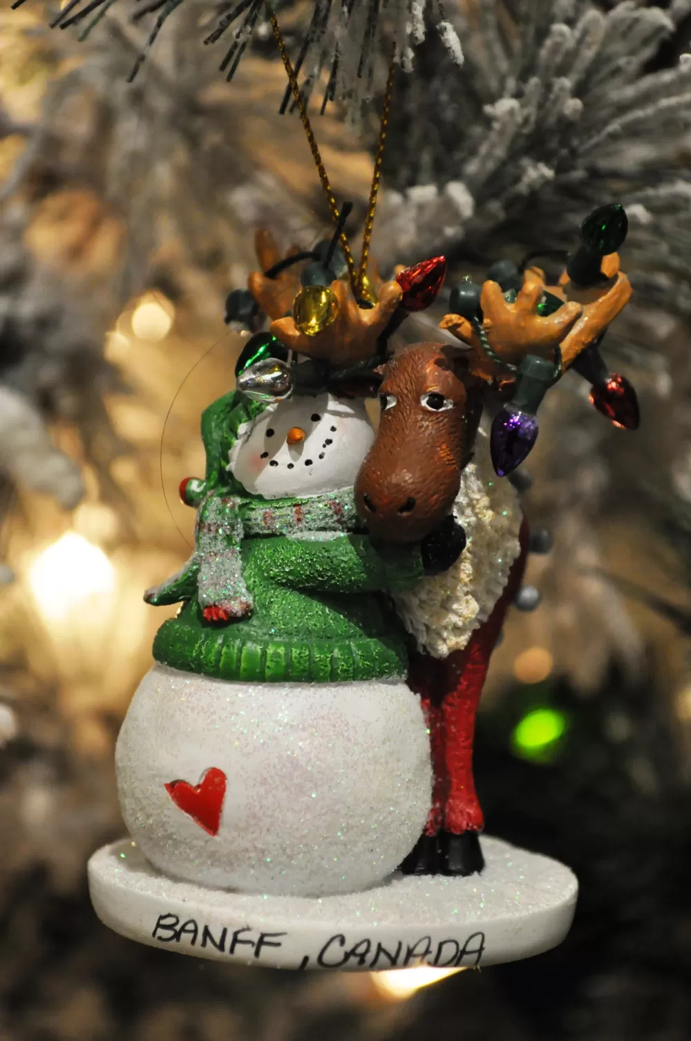 The Spirit of Christmas Banff And Canadiana | Moose>Moose And Snowman