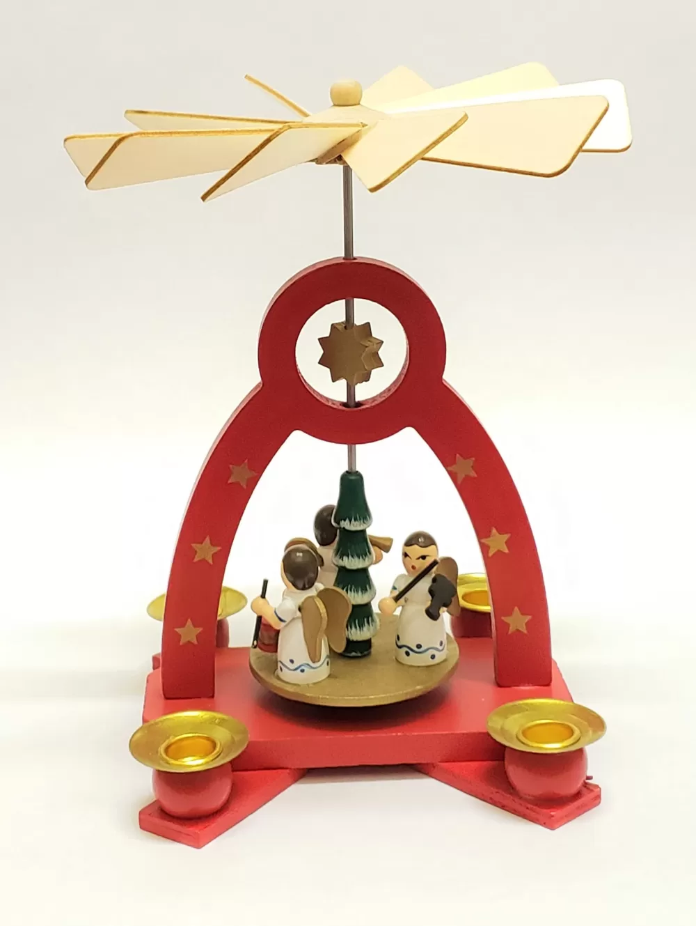 The Spirit of Christmas Pyramid>Red Angels Pyramid