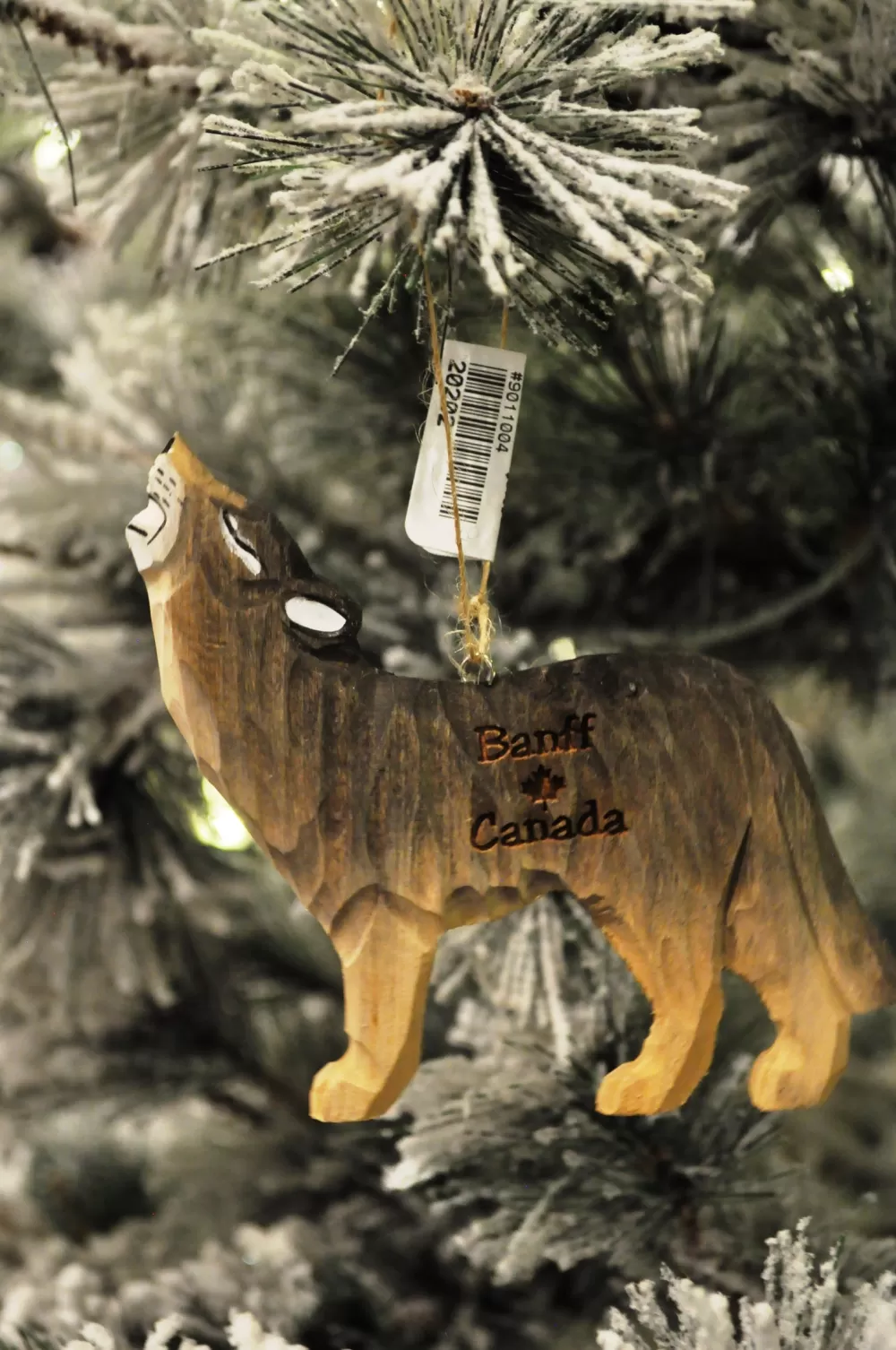 The Spirit of Christmas Banff And Canadiana | Woodland>Wolf Banff Ornament